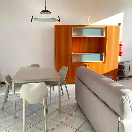 099 A Due Passi Dal Mare